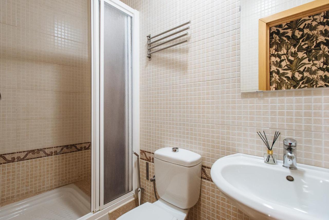 Homeyseville- Bright Apartment At Santa Cruz 6 Pax, Parking Optional מראה חיצוני תמונה