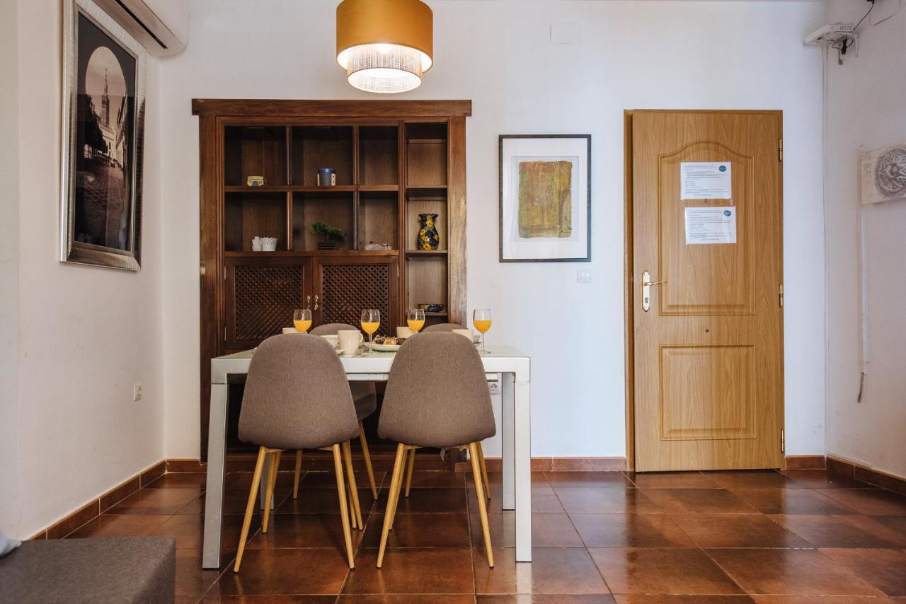 Homeyseville- Bright Apartment At Santa Cruz 6 Pax, Parking Optional מראה חיצוני תמונה