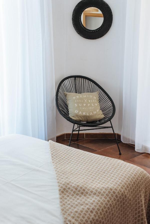 Homeyseville- Bright Apartment At Santa Cruz 6 Pax, Parking Optional מראה חיצוני תמונה
