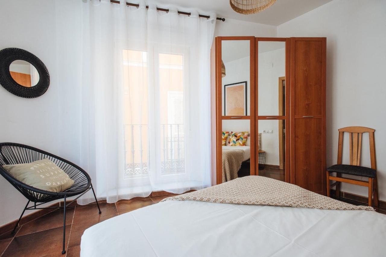 Homeyseville- Bright Apartment At Santa Cruz 6 Pax, Parking Optional מראה חיצוני תמונה