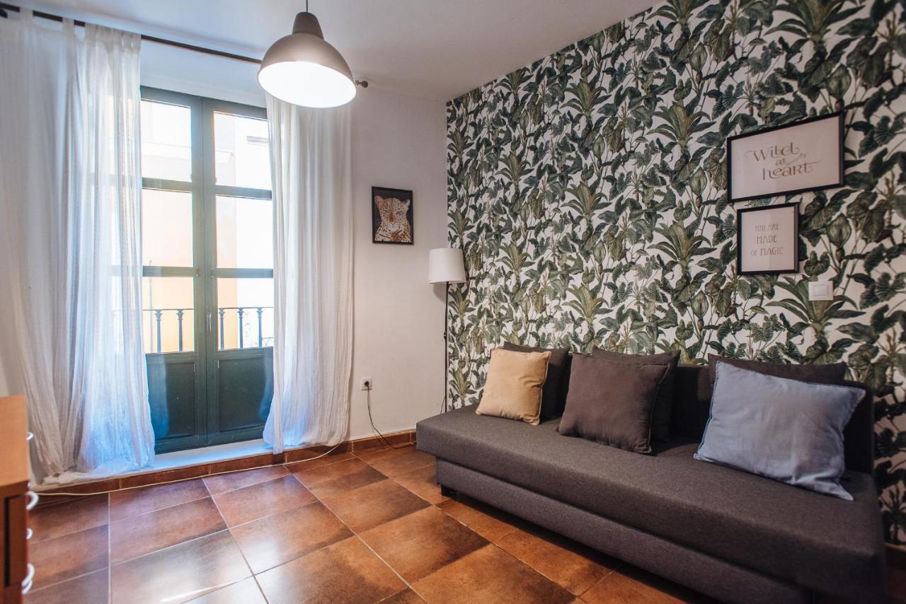 Homeyseville- Bright Apartment At Santa Cruz 6 Pax, Parking Optional מראה חיצוני תמונה