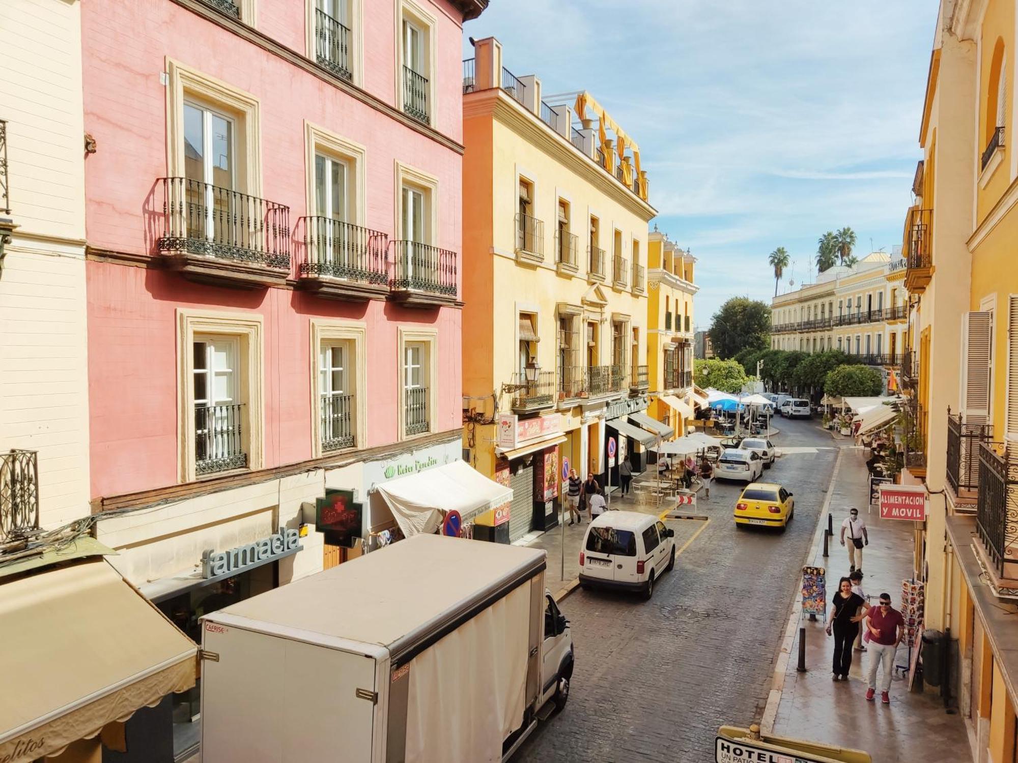 Homeyseville- Bright Apartment At Santa Cruz 6 Pax, Parking Optional מראה חיצוני תמונה